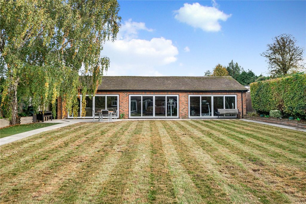 Additional image 18 of 3 bed detached house for saleGilhams Avenue, Banstead SM7