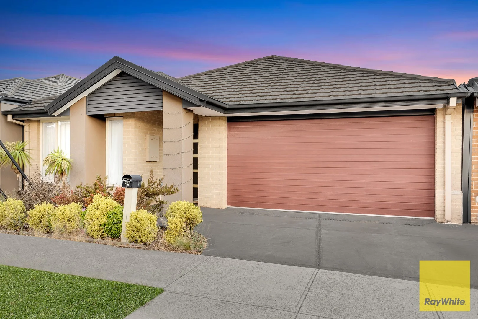39 Holly Green Circuit, Truganina VIC 3029