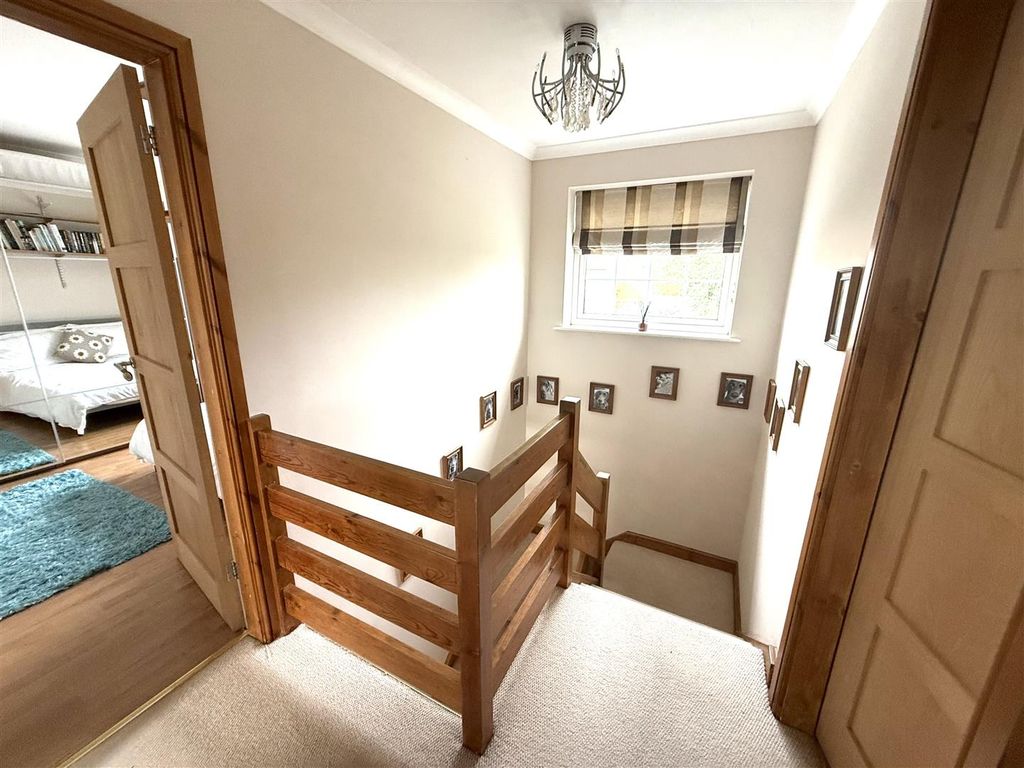 Additional image 12 of 4 bed detached house for saleFar Laund, Belper DE56
