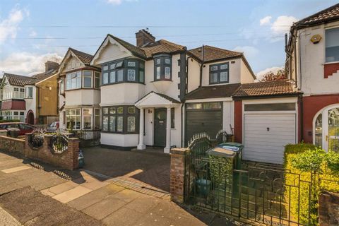 Fleetwood Road, Willesden NW10