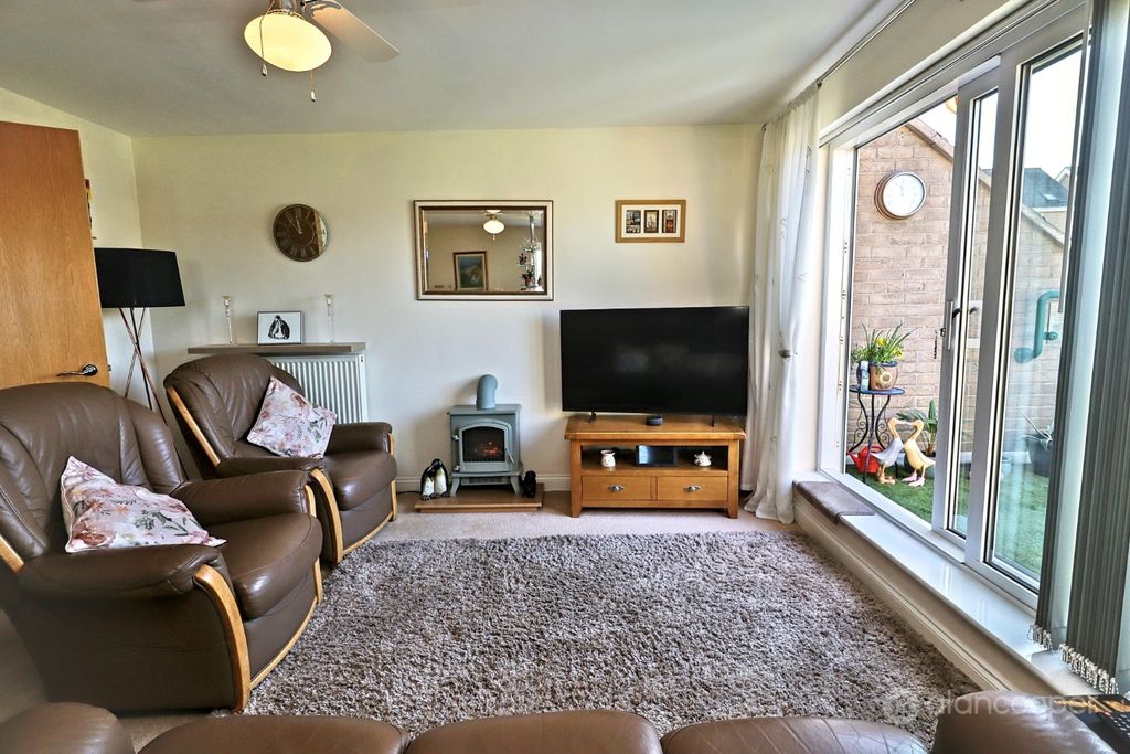 Additional image 5 of 2 bed flat for saleAlec Stewart House, Hilditch Way, Attleborough, Nuneaton CV11