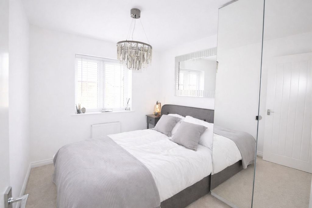 Additional image 11 of 3 bed semi-detached house for salePiebridge Way, Leeds LS12
