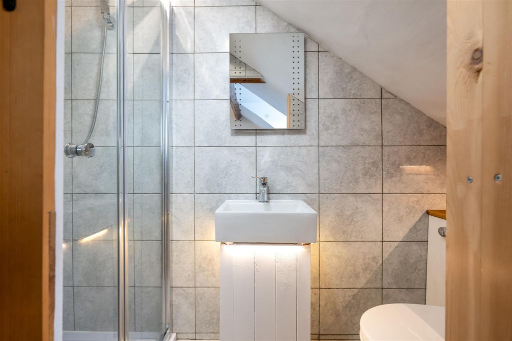 Additional image 21 of 8 bed semi-detached house for saleThe Crescent, Bedford MK40