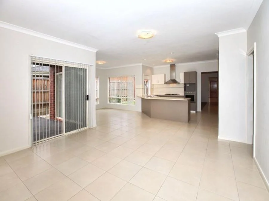 29 Lauderdale Drive, Craigieburn VIC 3064