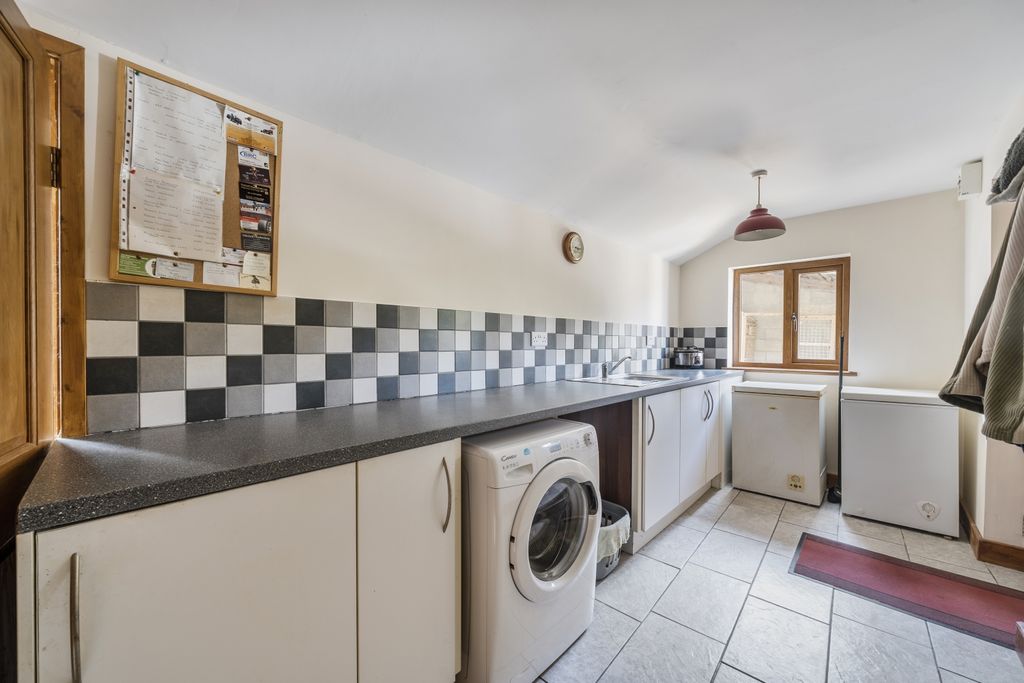 Additional image 5 of 6 bed detached house for saleBeaworthy, Devon EX21