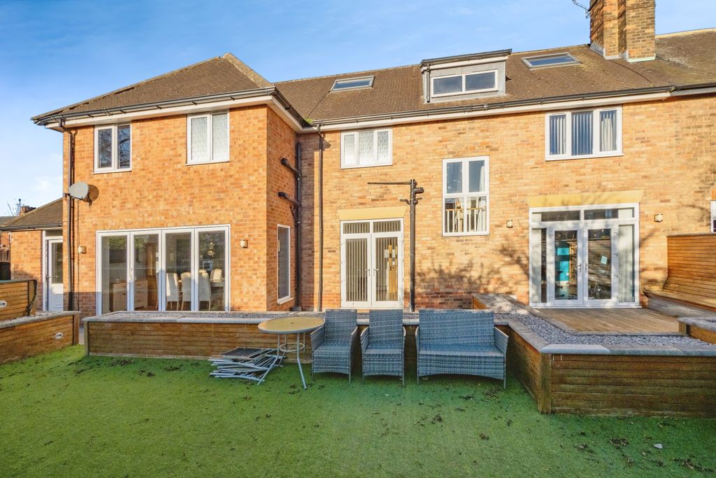 Additional image 15 of 7 bed semi-detached house for saleHull Bridge Road, Beverley HU17
