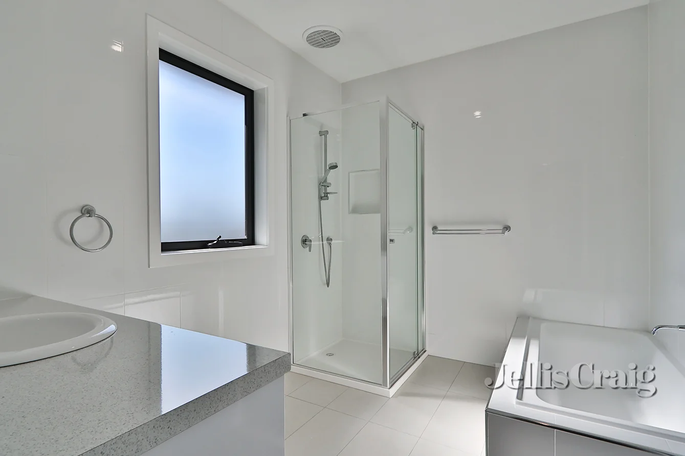 Additional image 4 of 1/33 Thompson Street, Glen Waverley VIC 3150