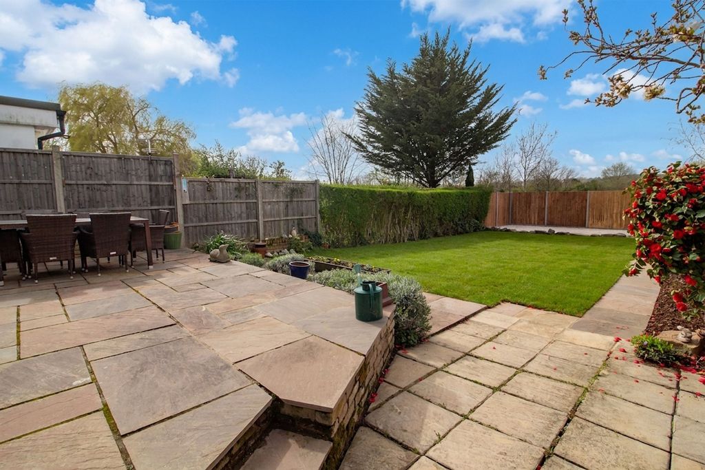 Additional image 3 of 4 bed semi-detached bungalow for saleSt Georges Drive, Carpenders Park, Watford WD19