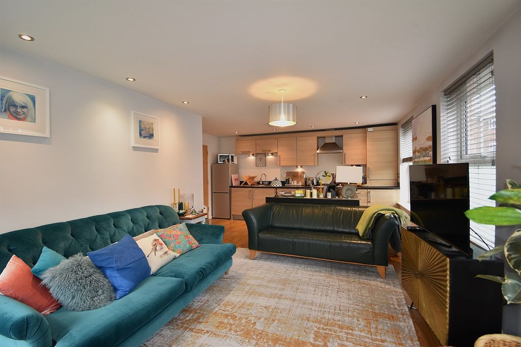Additional image 5 of 2 bed flat for saleWolverton House, George Street, Alderley Edge SK9
