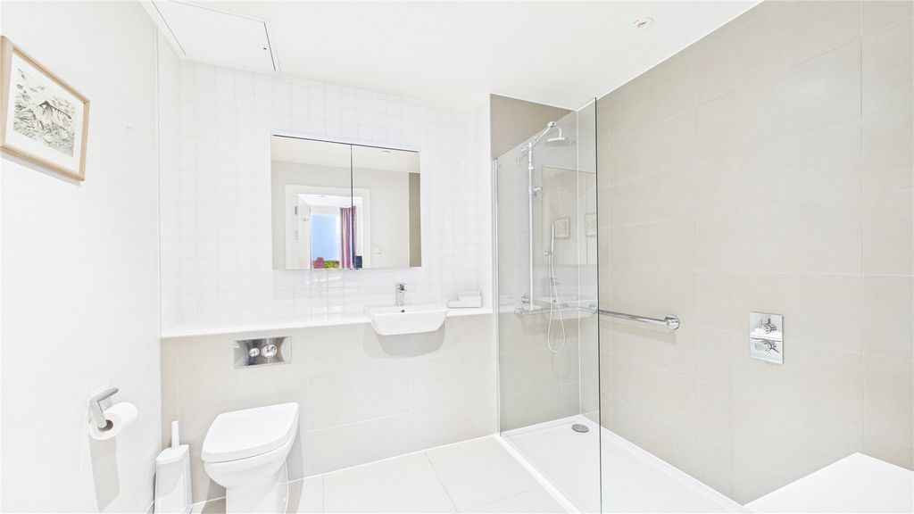 Additional image 8 of 2 bed flat for saleHorsell, Woking, Surrey GU21