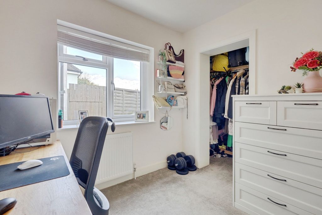 Additional image 13 of 3 bed flat for saleLondon Road, Benfleet SS7