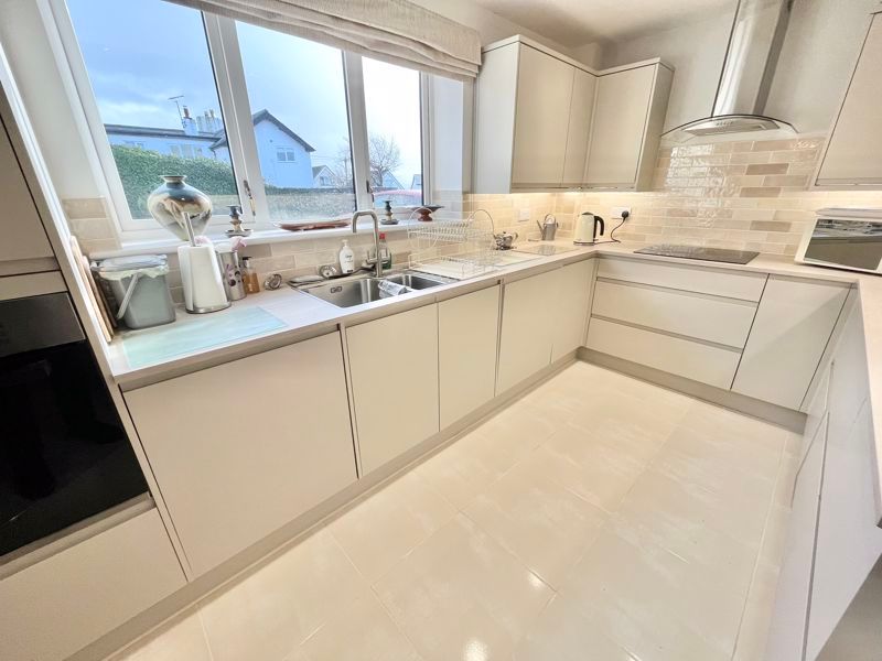 Additional image 6 of 2 bed flat for salePentywyn Road, Conwy LL31