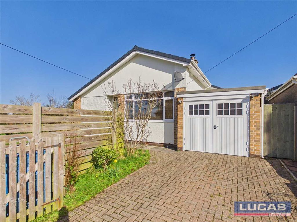 3 bed detached bungalow for saleMaes Y Ffynnon, Llandegfan LL59
