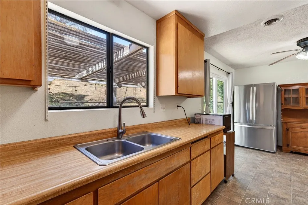 Additional image 8 of 2888 Meadow Creek Rd, Clearlake Oaks, CA 95423