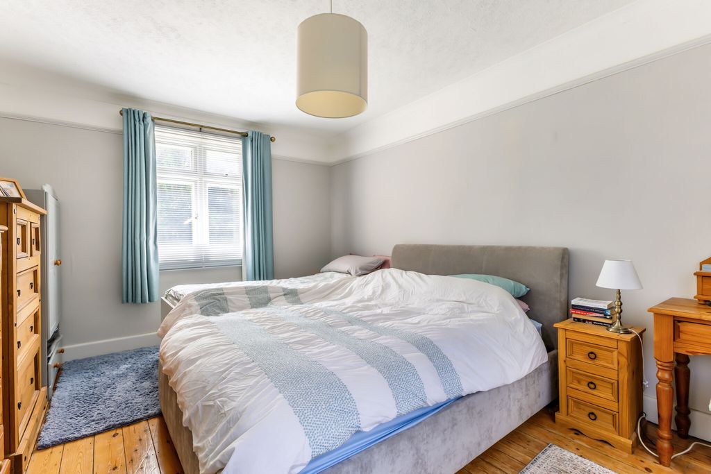 Additional image 8 of 4 bed detached house for saleBasingstoke Road, Alton GU34