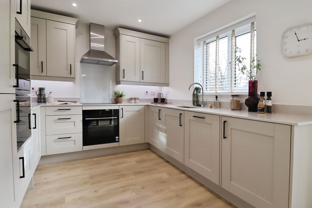 Additional image 3 of 4 bed detached house for saleKings Drive, Cardiff CF3