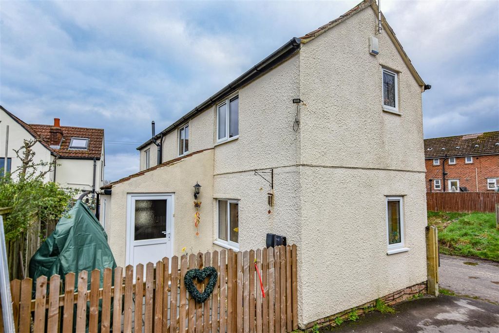 3 bed detached house for saleLynch Road, Berkeley GL13