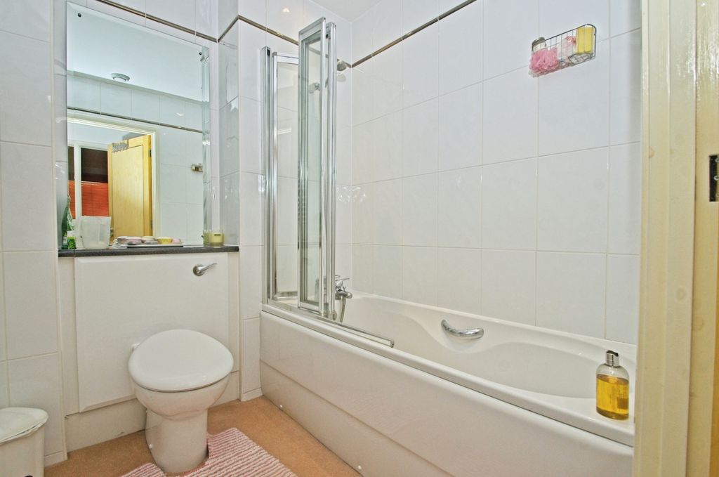 Additional image 7 of 2 bed flat for saleHavannah Street, Cardiff CF10