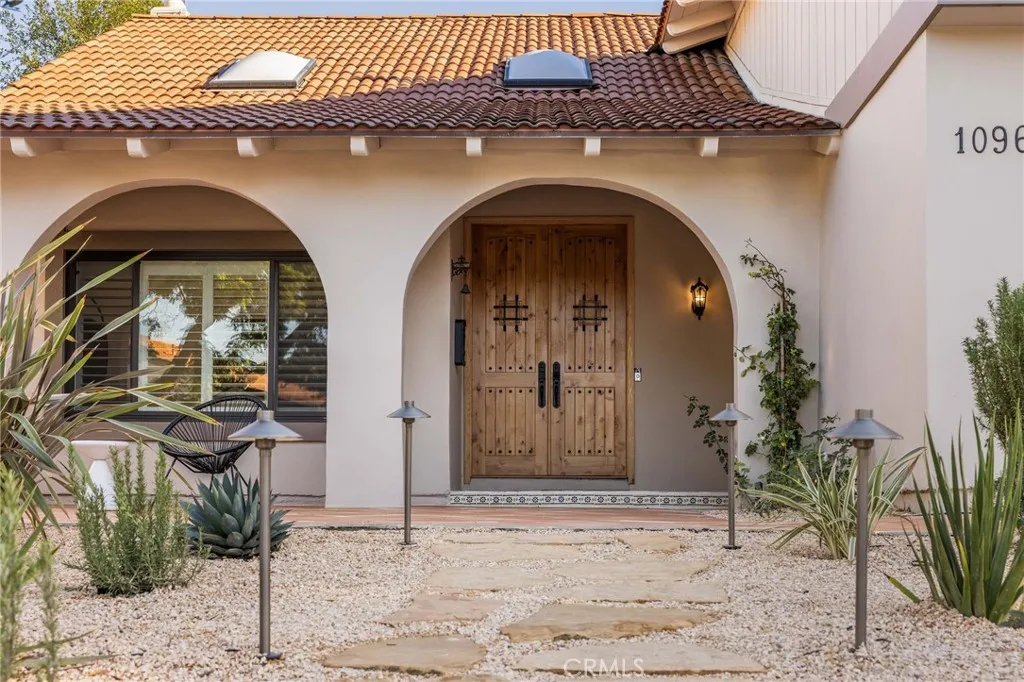 Additional image 4 of 1096 Tulare Dr, Costa Mesa, CA 92626