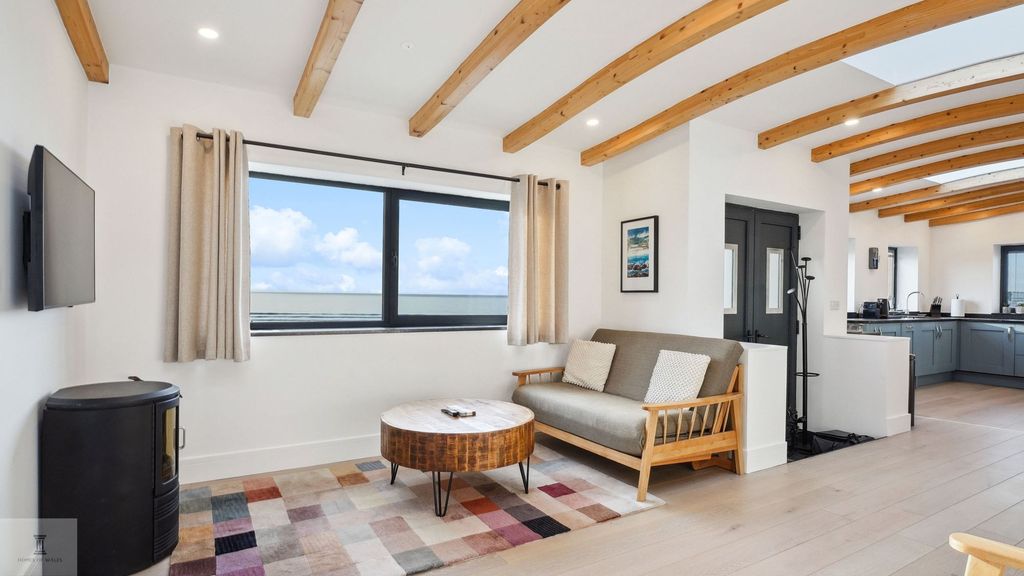 Additional image 17 of 1 bed property for saleHafan Y Traeth, Marine Parade, Barmouth LL42