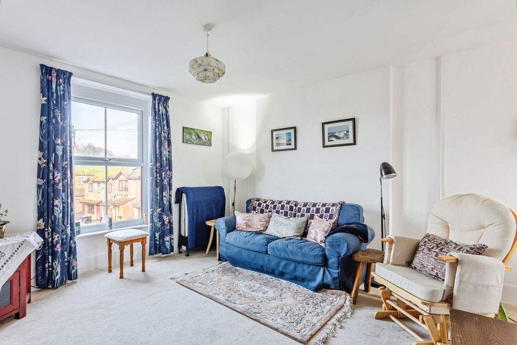 Additional image 4 of 1 bed flat for saleVictoria Grove, Bridport DT6