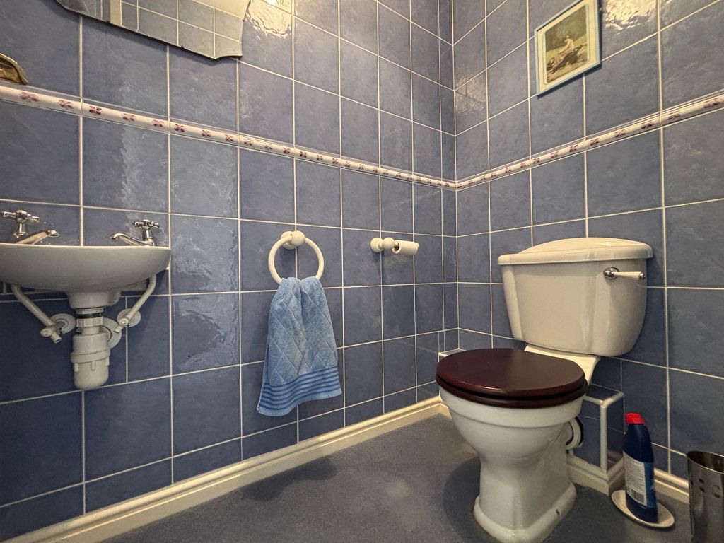 Additional image 18 of 4 bed property for saleMarine Drive, Barry CF62