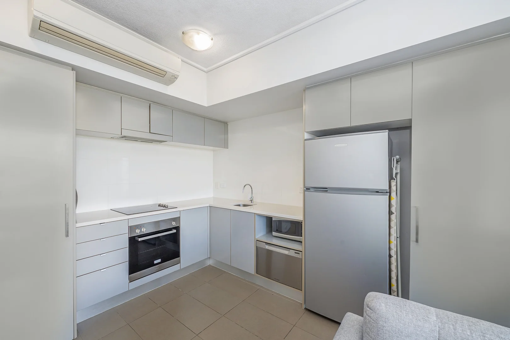 Additional image 3 of 57/2-4 Kingsway Place, Townsville City QLD 4810