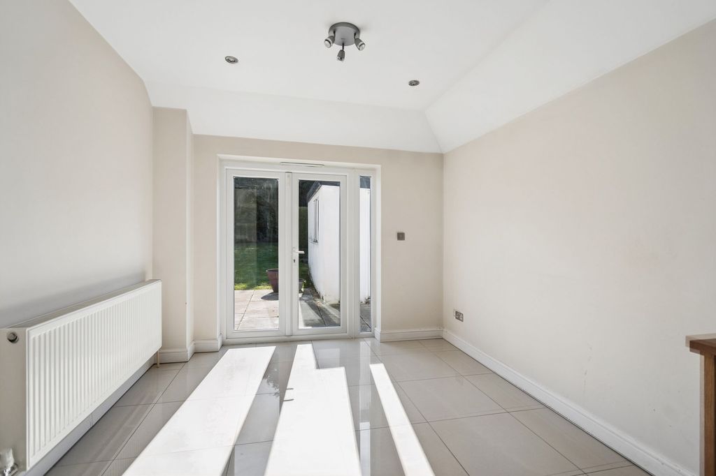 Additional image 8 of 4 bed semi-detached bungalow for saleThe Courtway, Carpenders Park, Watford WD19