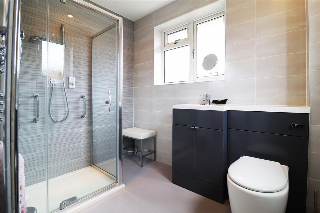Additional image 10 of 3 bed detached house for saleElmbourne Drive, Belvedere DA17
