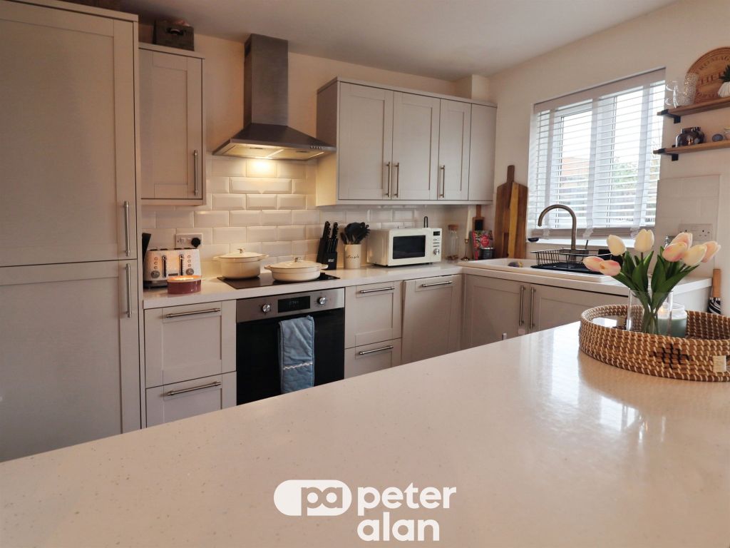 3 bed link detached house for saleCantref Close, Thornhill, Cardiff CF14 photo 4