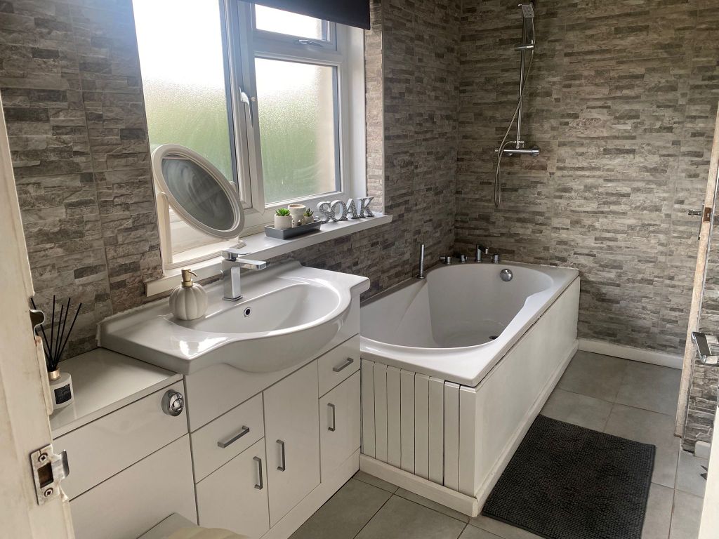 Additional image 12 of 4 bed detached house for saleBunkers Hill Lane, Bilston WV14
