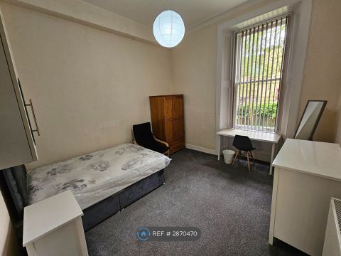 West End Park Street, Glasgow G3, Room to rent