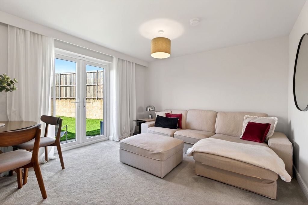 Additional image 2 of 2 bed semi-detached house for saleHedgerow Way, Coatbridge ML5