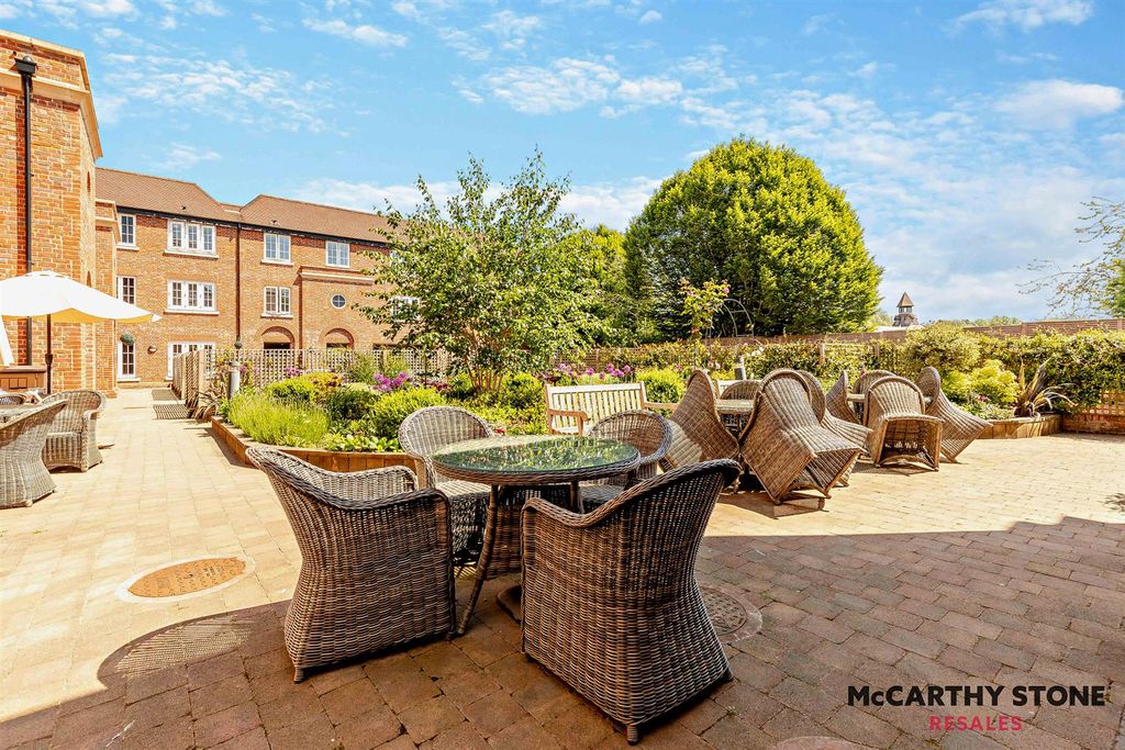 Additional image 9 of 1 bed flat for sale59-61 The Broadway, Amersham, Buckinghamshire HP7
