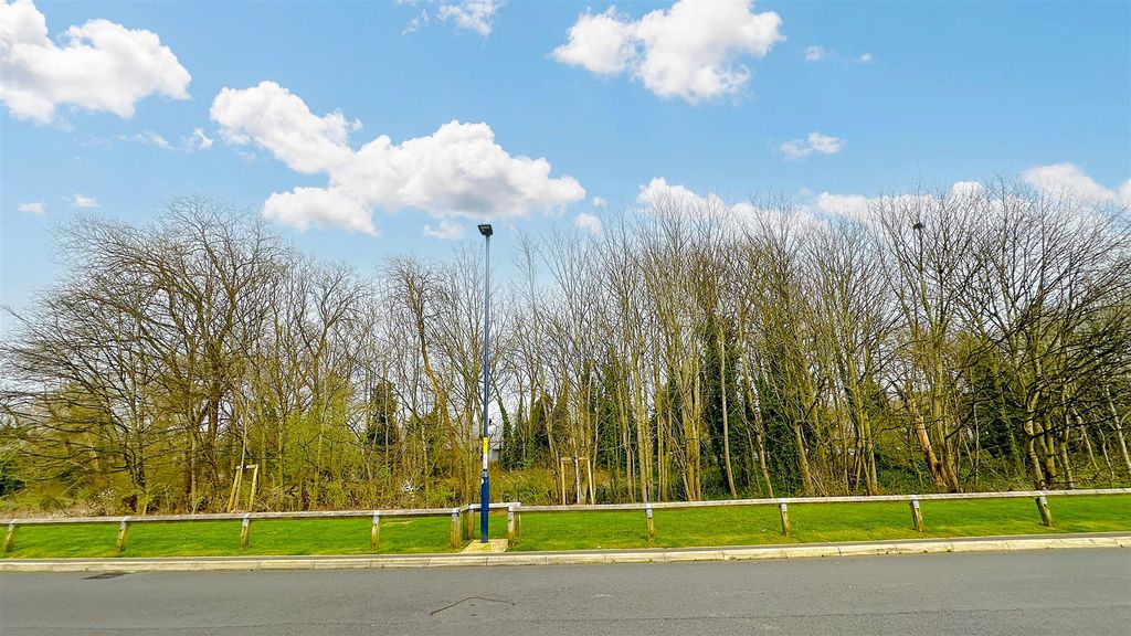Additional image 14 of 1 bed flat for saleNine Elms Road, Strichley, Birmingham B30