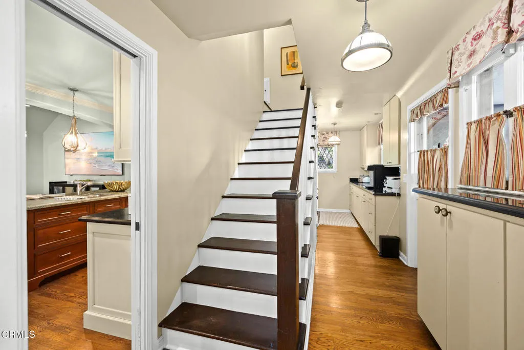 Additional image 28 of 555 Meadow Grove Street, La Canada Flintridge, CA 91011