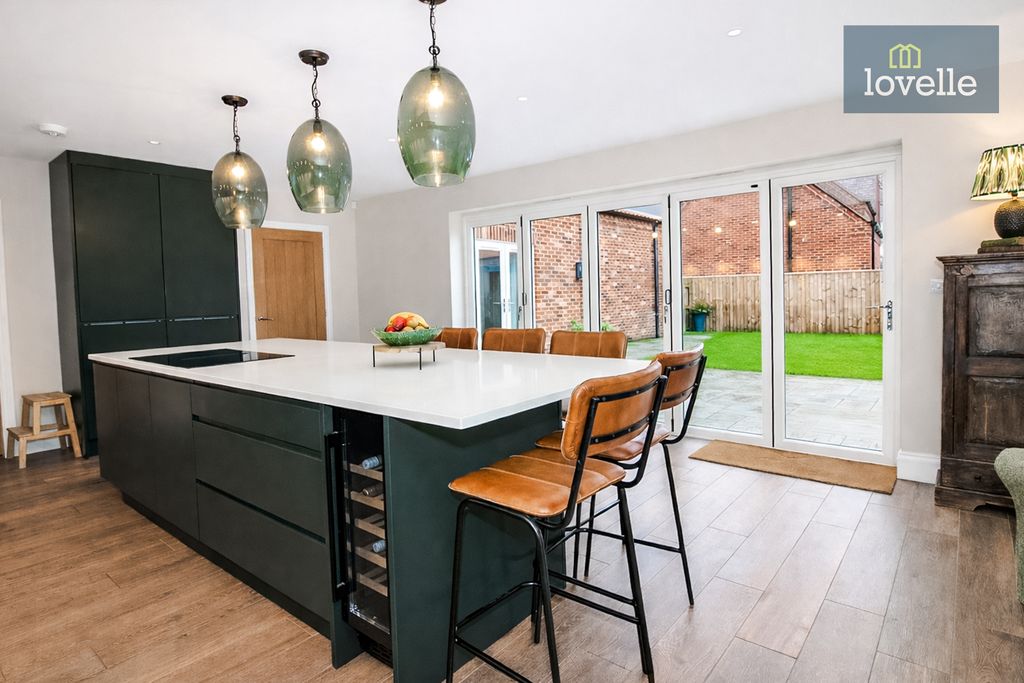 Additional image 5 of 4 bed detached house for saleRoman Way, Louth LN11