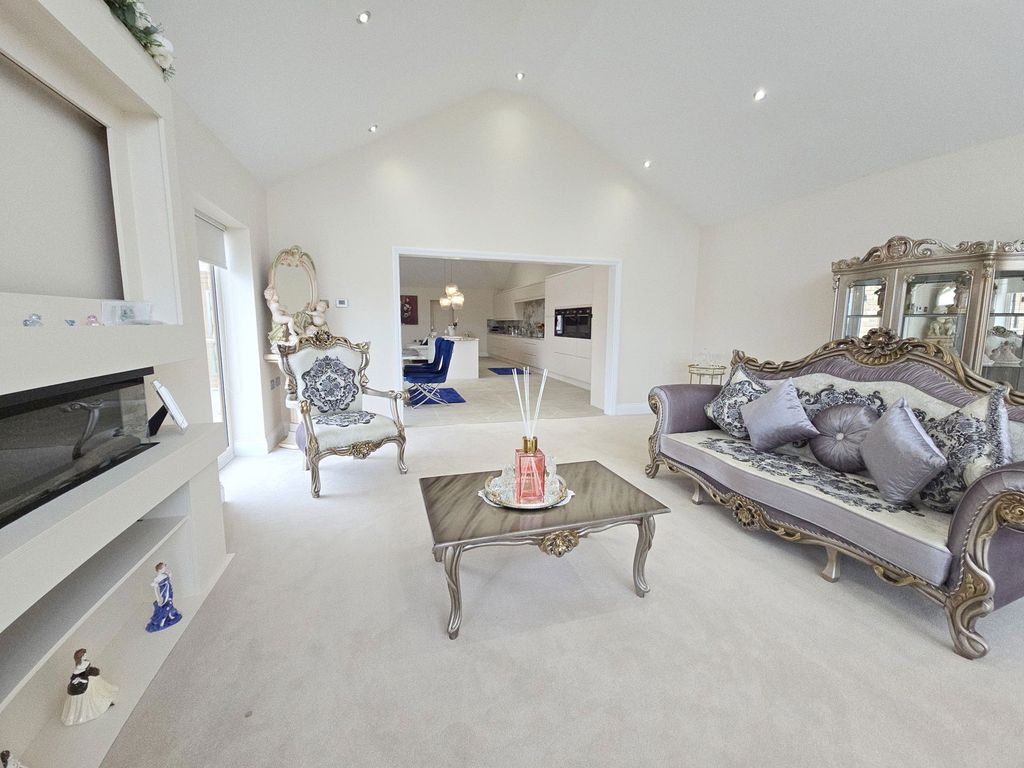 Additional image 15 of 3 bed bungalow for saleCliff Lane, Brierley, Barnsley S72
