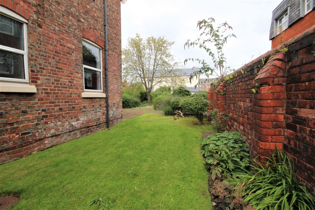Additional image 9 of 1 bed flat for saleThe Crescent, Middlesbrough TS5