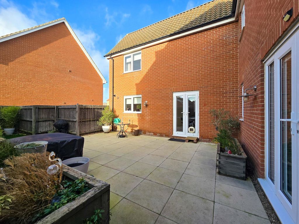 Additional image 27 of 4 bed detached house for saleNuthatch Way, Attleborough NR17