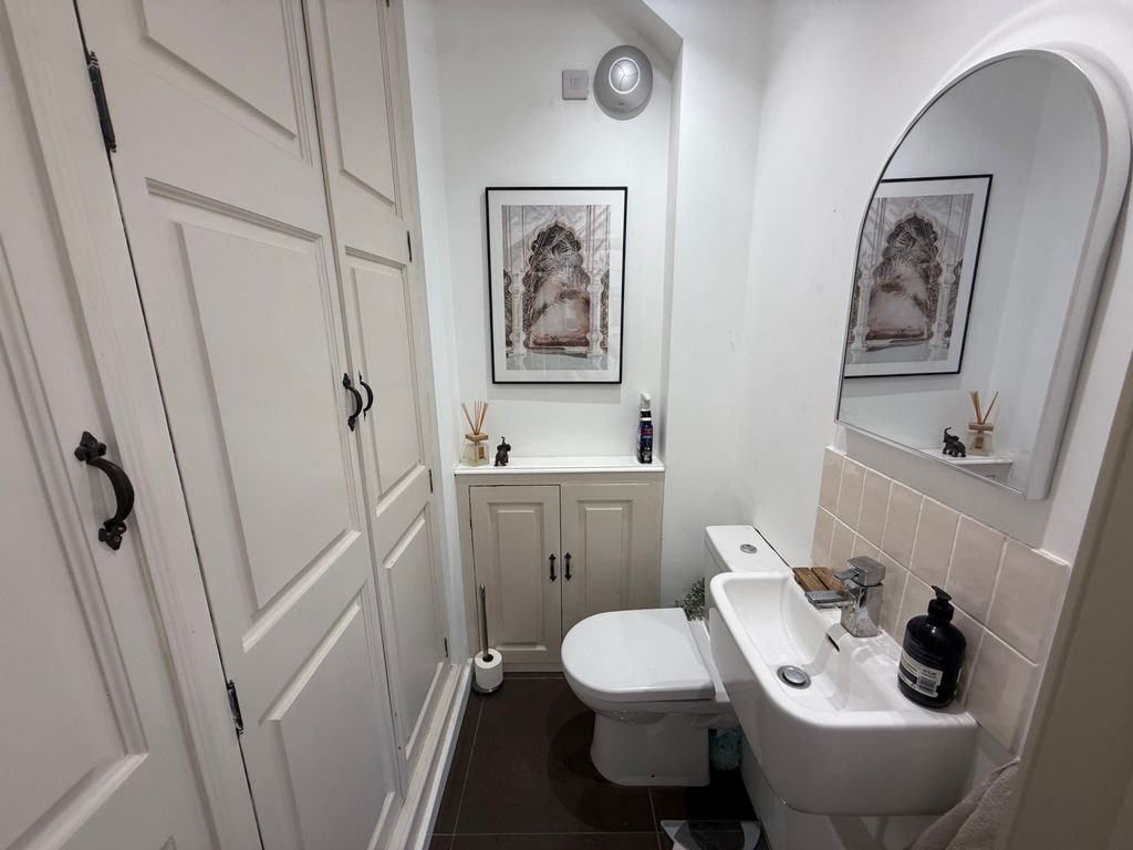 Additional image 11 of 4 bed barn conversion for saleHigh Street, Castle Donington DE74