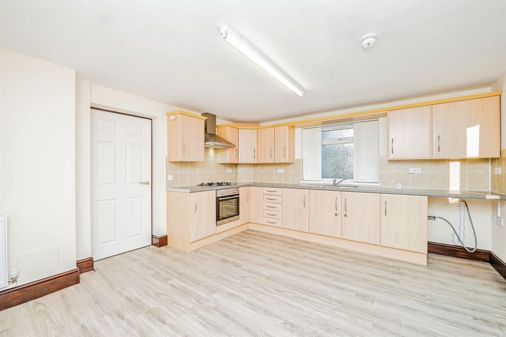 Additional image 26 of 5 bed semi-detached house for salePort Road East, Barry CF62