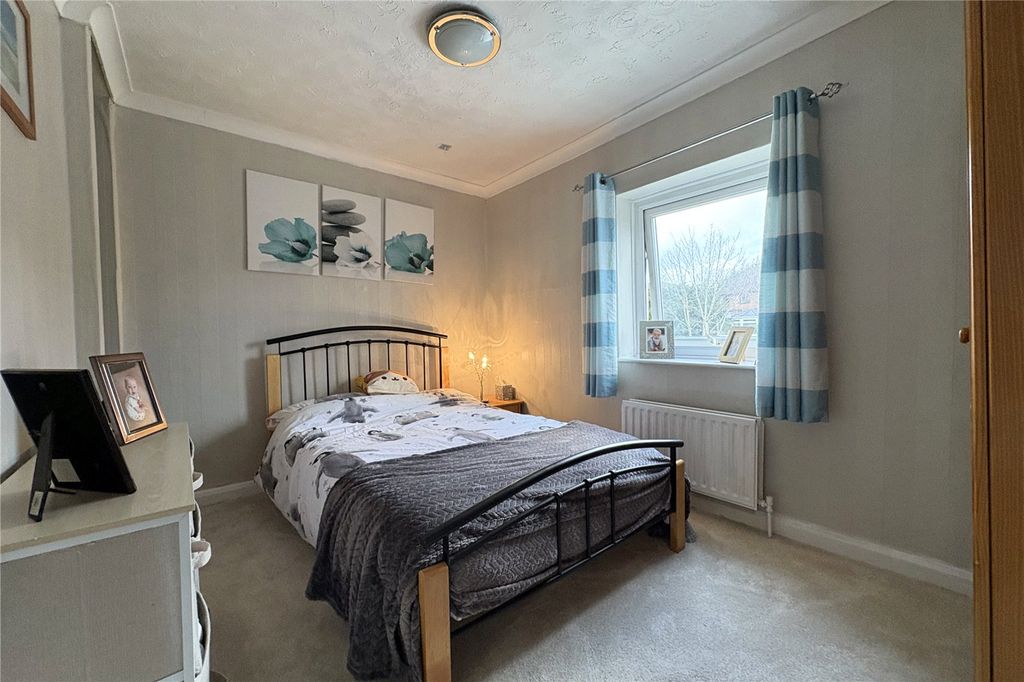Additional image 13 of 2 bed end terrace house for saleNewport Road, Aldershot, Hampshire GU12