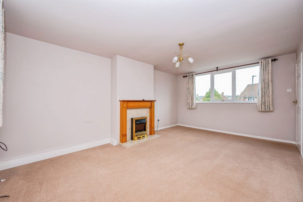 Additional image 4 of 3 bed terraced house for salePark Avenue, Ashbourne DE6