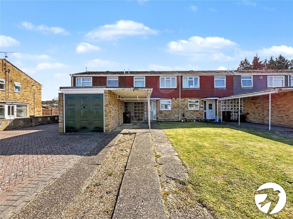 3 bed terraced house for saleTadburn Green, Lordswood, Kent ME5