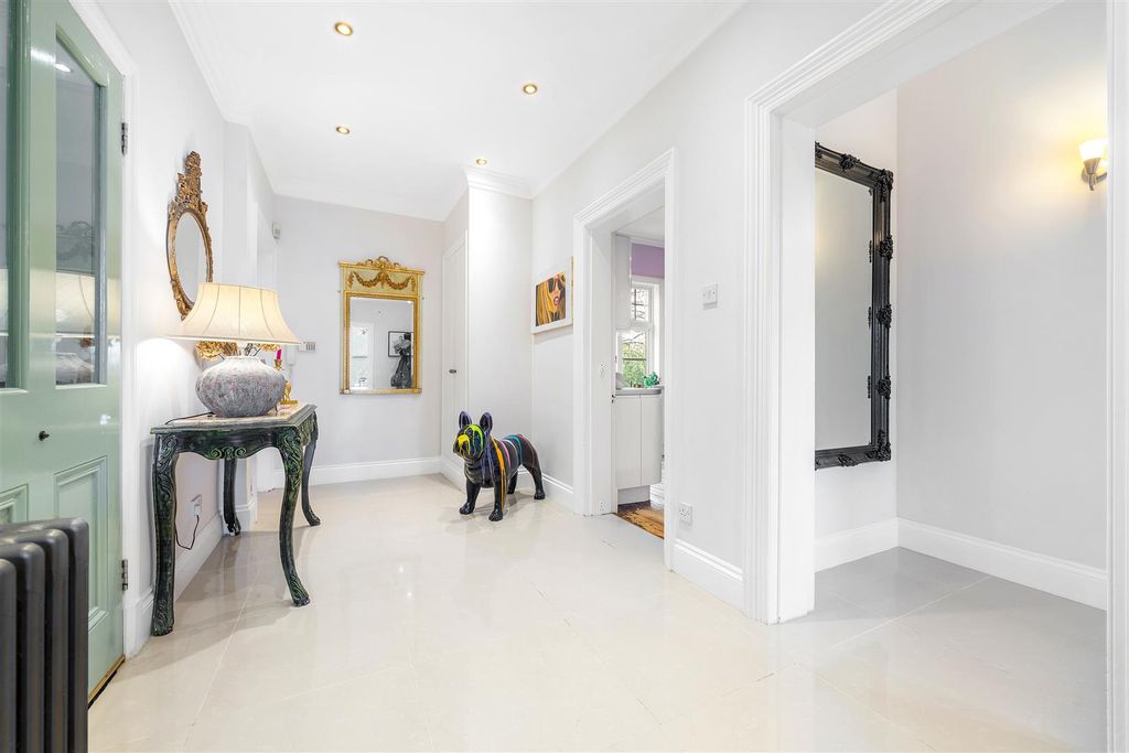 Additional image 4 of 3 bed flat for saleCopers Cope Road, Beckenham BR3