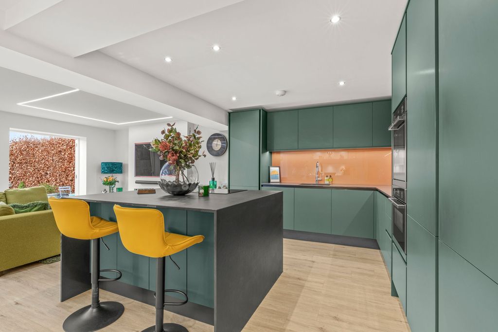 Additional image 7 of 4 bed detached house for saleWorlds End Lane, Weston Turville HP22