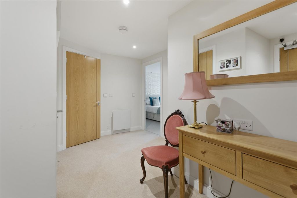 Additional image 9 of 2 bed flat for saleAusten Place, Lower Turk Street, Alton GU34