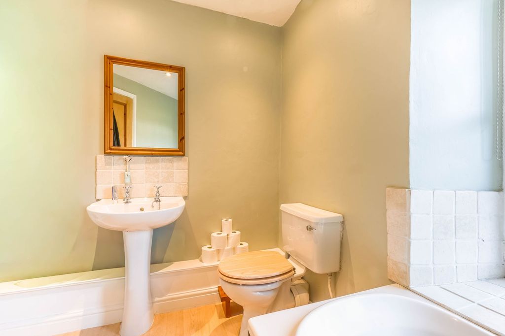 Additional image 14 of 2 bed flat for sale38B Greenside, Kendal LA9