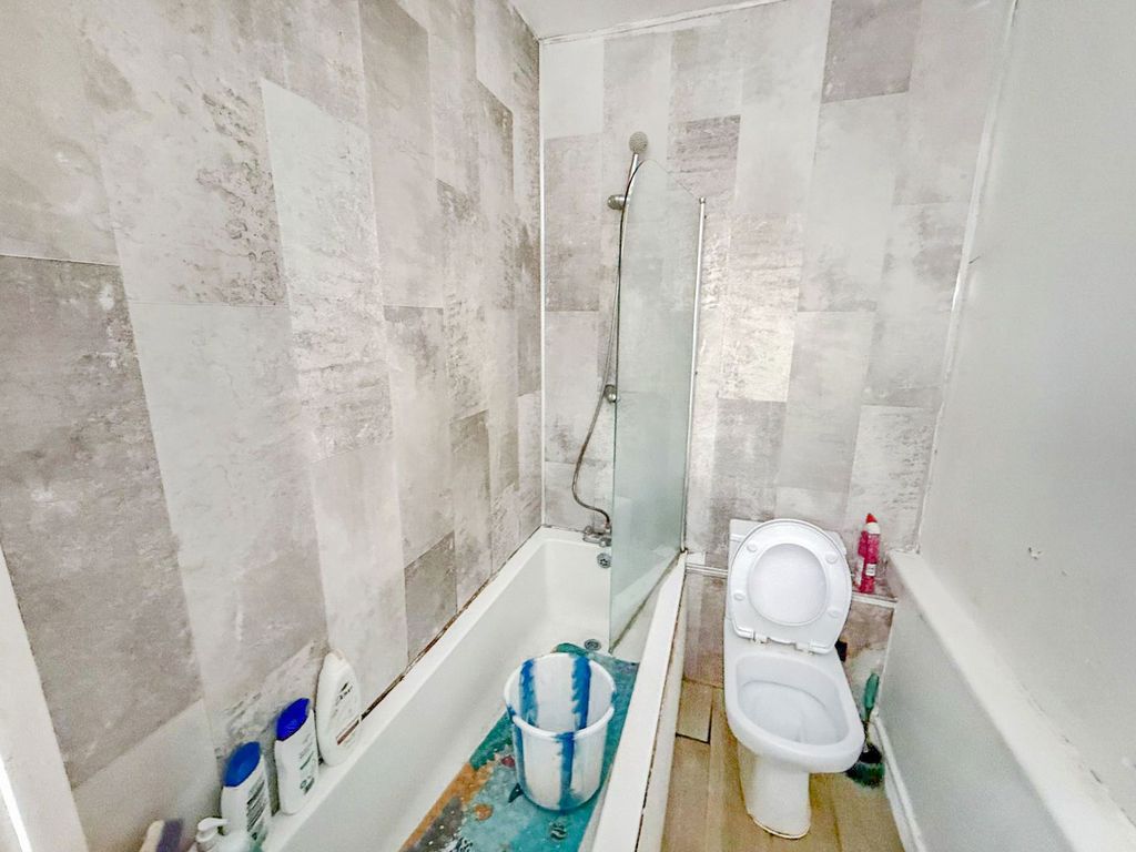Additional image 6 of 4 bed flat for saleMelrose Street, Hull HU3
